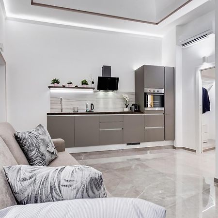 Unoseitre - Luxury Apartment & Suite Рим Екстериор снимка