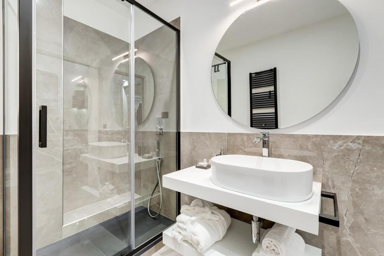 Unoseitre - Luxury Apartment & Suite Рим Екстериор снимка